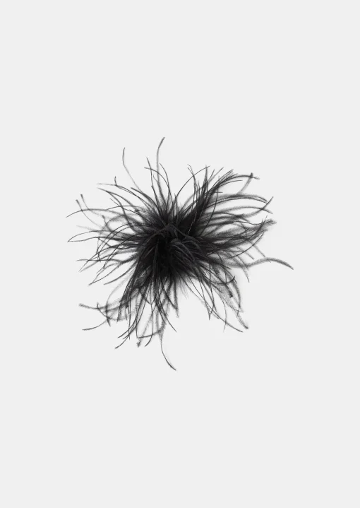 Broche Arthur noire en plumes