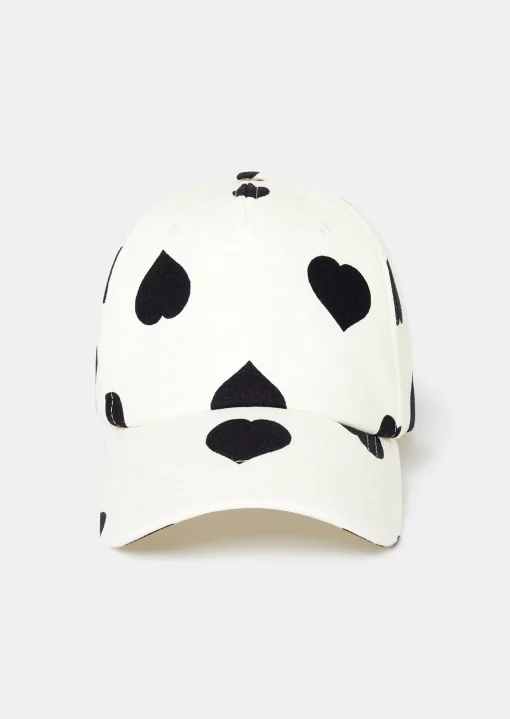 Casquette Carole écru à motif coeur noir