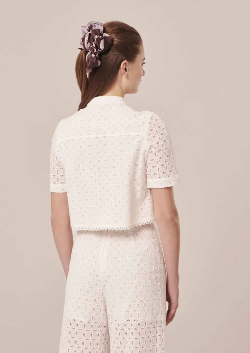 Chemise Cheryl blanche en broderie anglaise
