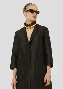 Manteau Martin noir en satin duchesse
