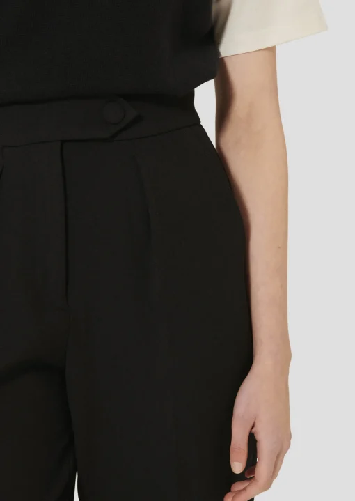 Pantalon Paaso noir en crêpe