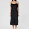 Robe Reaney noire en satin fluide