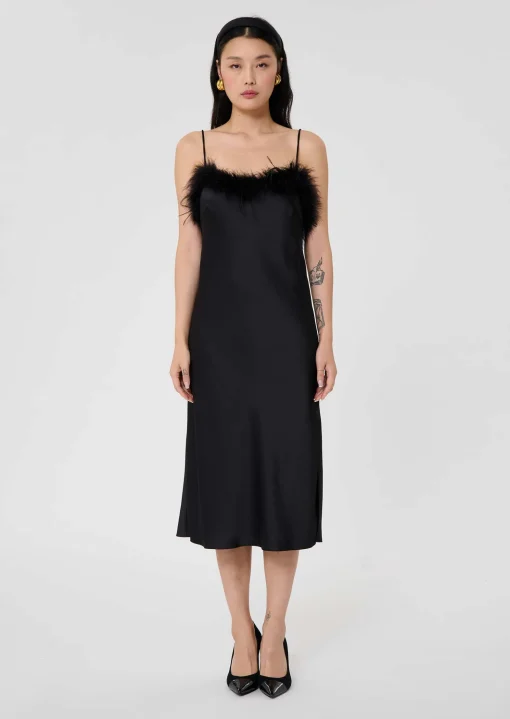 Robe Reaney noire en satin fluide