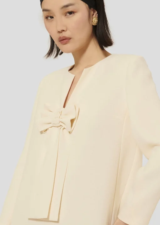 Robe Rhonda écrue en crêpe