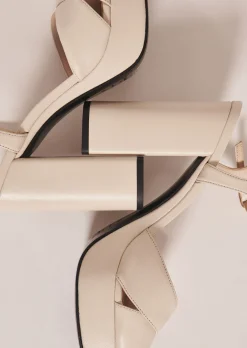 Sandales Kourtney écrues en cuir