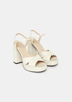 Sandales Kourtney écrues en cuir